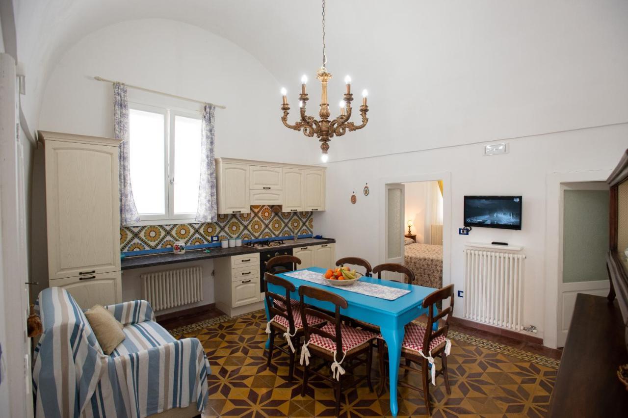 La Casa Nel Vico Apartment มาริตติมา ภายนอก รูปภาพ