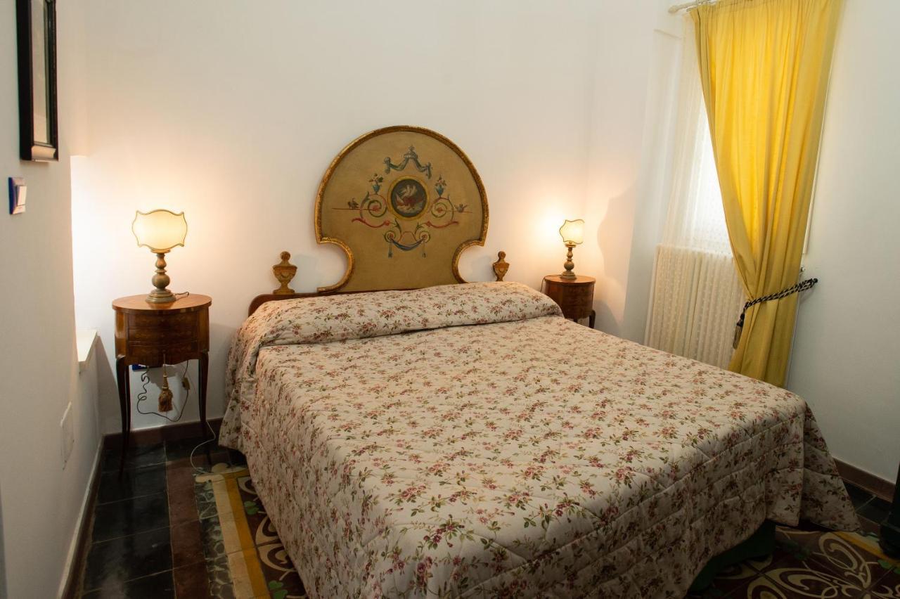 La Casa Nel Vico Apartment มาริตติมา ภายนอก รูปภาพ